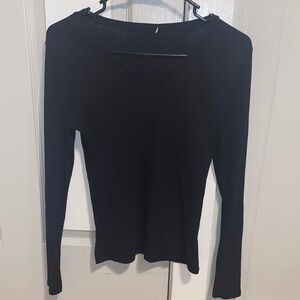 Black Long Sleeve V-Neck Top